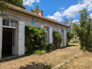 La Lampisterie - Atelier ferroviaire aménagé en bordure de la Voie Verte - 0