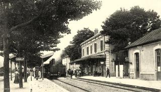 La Lampisterie - Converted railway workshop on the edge of the Voie Verte - Saint-Gengoux-le-National - 6