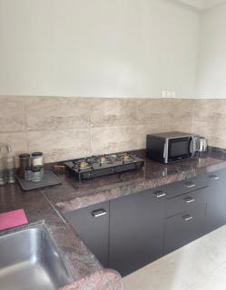 Your Ultimate Noir Awaits! - 6