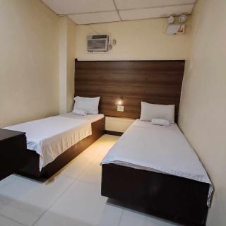 Anton's Inn - Balanga - 9