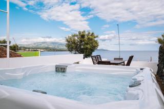 Ocean View Retreat 2 - Sea View with Jacuzzi - 9