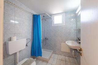 Rustic Charm Apartment in Ipsos - Ipsos - 7