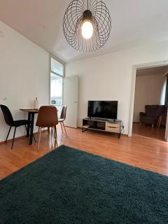 Costal Stay with Forest Views - Helsinki - 7