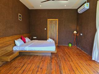 Triptadka Pinewood 6BHK with Private Pool - Jāmb - 4