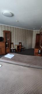 Hotel Premyer - 4
