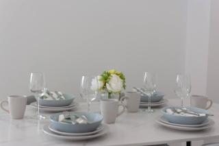 Bright & Airy 2BR - Steps to Station & Westfield - Sydney - 4