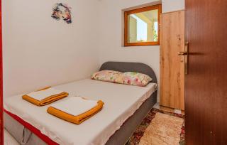 Cozy Apartment In Nin With Wifi - 2