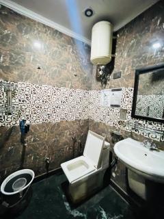 Hotel Reo - Ayodhya - 3