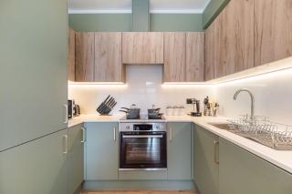 Luxurious & spacious central modern 2bed flat - London - 3