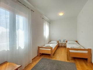 Apartment Martina by Interhome - 6