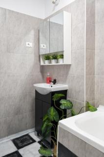 Stylish Monochrome Apt Calea Victoriei - 8