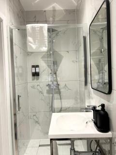 Finsbury Rose - 7