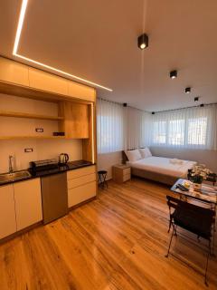 Z&N Hotel Rooms - Durrës - 4