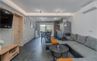 Lovely Home In Plaski With Sauna - Plaški - 7