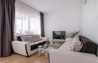 2 Bedroom Cozy Apartment In Bibinje - Bibinje - 8