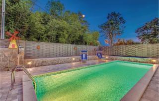 Beautiful Home In Jurdani With Wifi - 2