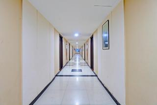 FabHotel The Royal Plaza - Koyambedu - Chennai - 2