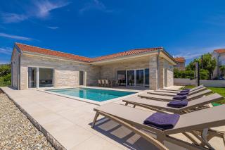 Villa FUSKA with private pool - Pinezići - 9