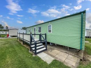 8 Berth Caravan With Decking At California Cliffs Near Scratby Beach Ref 50002E - Great Yarmouth - 7