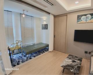 Haeundae beach 해운대호텔 엘본더스테이 - Busan - 9