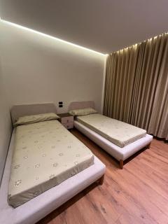 Luxurious Apt GC compound near airport - Cairo - 8