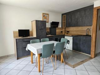 Appartement 2 pièces pour 5 personnes, exposé Sud, avec WiFi - FR-1-263-84 - 2