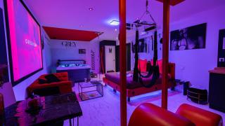 Loveroom Very Good Trip chambre avec jacuzzi privatif - 9