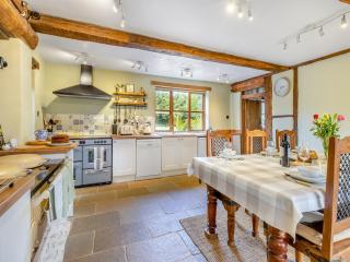 Coachmans Cottage - 2