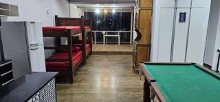 Belíssima Casa a Beira Mar com Piscina Aquecida Cobrado a Parte, 4 Quartos com Ar Condicionado, Amplo Salão de Jogos com Mesas de Bilhar e Pebolim, Amplo Espaço Externo com Churrasqueira em Deck Gourmet Coberto frente a Piscina, Tudo isso á Beira Mar - 1