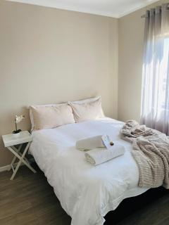 Koshoka Self Catering - Windhoek - 5