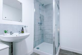 Charming Salford, Staycation, WiFi, Sleeps 5 - Manchester - 1