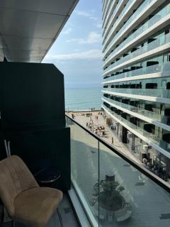 Charming Batumi Apartment with Balcony and Partial AC - 3