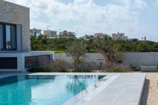 Luxury Paphos Villa Villa Adaris 5 Bedroom Villa Private Swimming Pool - 3