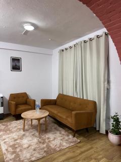 Manang De cafe B and B - Kathmandu - 1