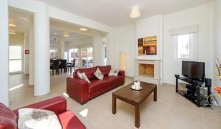 Villa Dafnis Helios - Lovely 3 Bedroom Protaras Villa With Pool - Close To Fig Tree Bay Beach - Protaras - 6