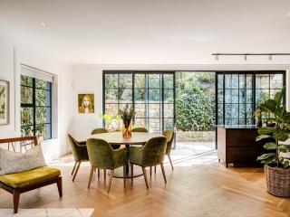 Luxury Forest Escape in Newlands - 4