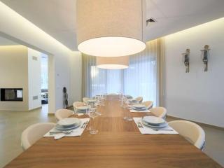 Contemporary Vilamoura Villa Stunning Open Plan Design Villa Azure Elegance Large Private Pool - Quarteira - 1