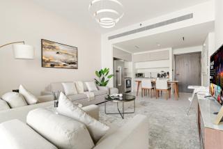 Elegant 2BR with Stunning Sea View - 7