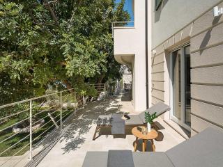 Exclusive Hvar Villa 6 Bedrooms Villa Serenity By The Sea Incredible Sea Monument Views Jacuzzi - Hvar - 1