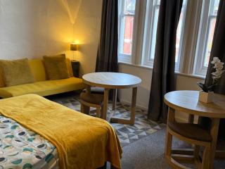 Lovely Beach Apartment - 4