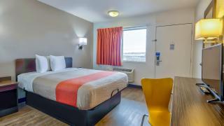 Motel 6 Sherman, TX - 1