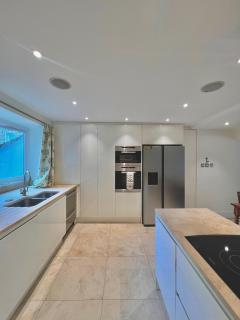 Bright Flat in South Kensington - 1