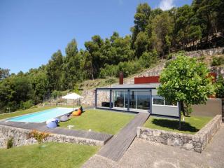 Stunning Caminha Villa 3 Bedrooms Villa Gagusta Beautiful Sea Beach Views Great Pool Area - Caminha - 1