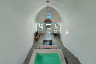 Luxurious Santorini Masionette Villa 1 Bedroom Astounding Caldera Sea Views & Private Outdoor Hot Tub Fira - 7