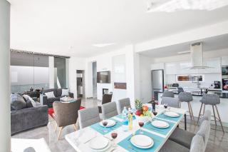 Villa Olive Loux,Brand New, Exquisite 5Bdr Protaras Villa With Pool,Close To The Beach - Protaras - 4