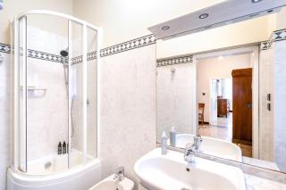 Vintage Charm & Color, Central and Spacious - Venice - 3