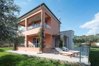 Contemporary Corfu Retreat 3 Bedrooms Villa Girasole Artful Decor - Dafnila - 1