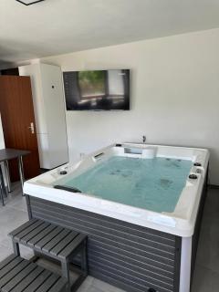 Ferienwohnung mit Whirpool und Fasssauna - Medebach - Medebach - 1