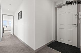 Modern High Spec Apartment Parking 2 Bed 4 Guests - Yeadon - 1