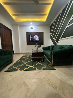 Spacious Apartment with Balcony - Islamabad - 7